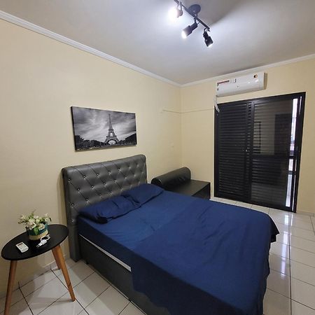 Frente Vista Mar Com Varanda Wi Fi 300Mbps E 10M Da Praia Da Tupi - Estacionamento Gratuito برايا جراندي المظهر الخارجي الصورة