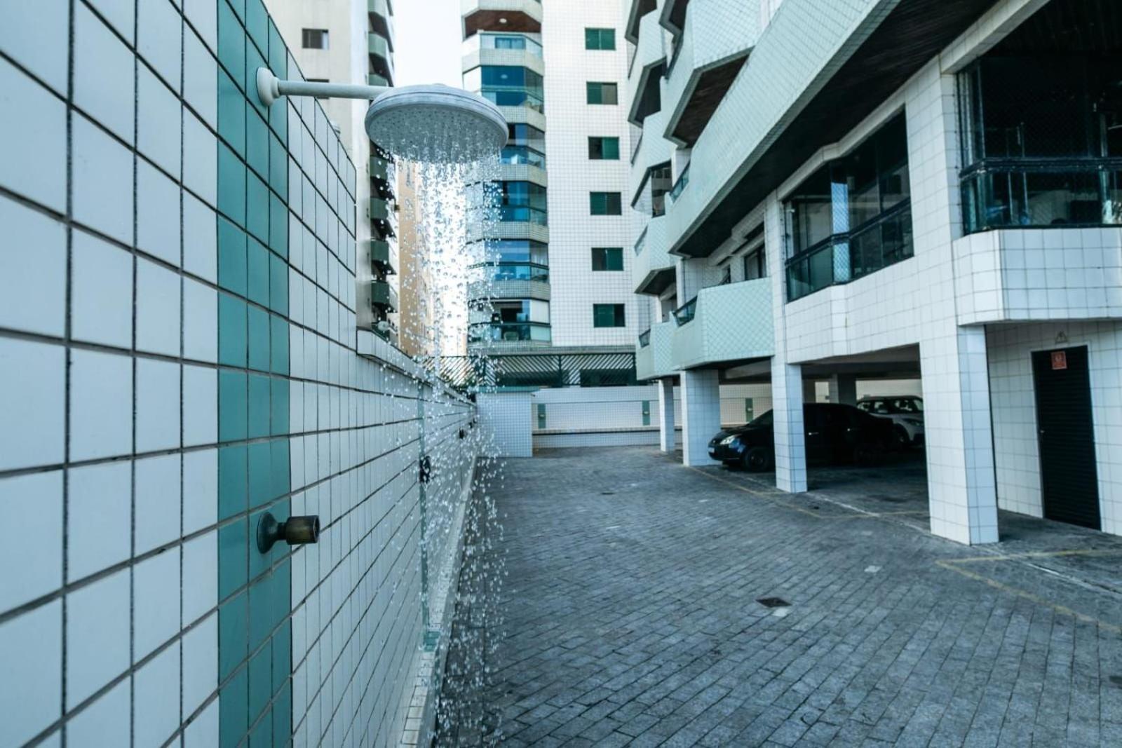 Frente Vista Mar Com Varanda Wi Fi 300Mbps E 10M Da Praia Da Tupi - Estacionamento Gratuito برايا جراندي المظهر الخارجي الصورة