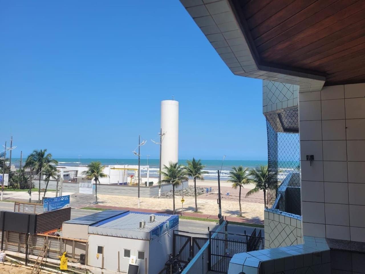 Frente Vista Mar Com Varanda Wi Fi 300Mbps E 10M Da Praia Da Tupi - Estacionamento Gratuito برايا جراندي المظهر الخارجي الصورة