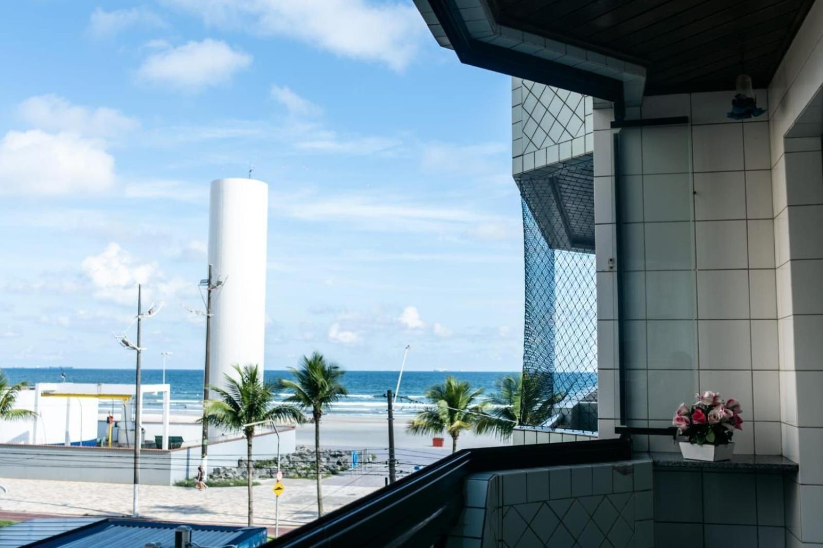 Frente Vista Mar Com Varanda Wi Fi 300Mbps E 10M Da Praia Da Tupi - Estacionamento Gratuito برايا جراندي المظهر الخارجي الصورة