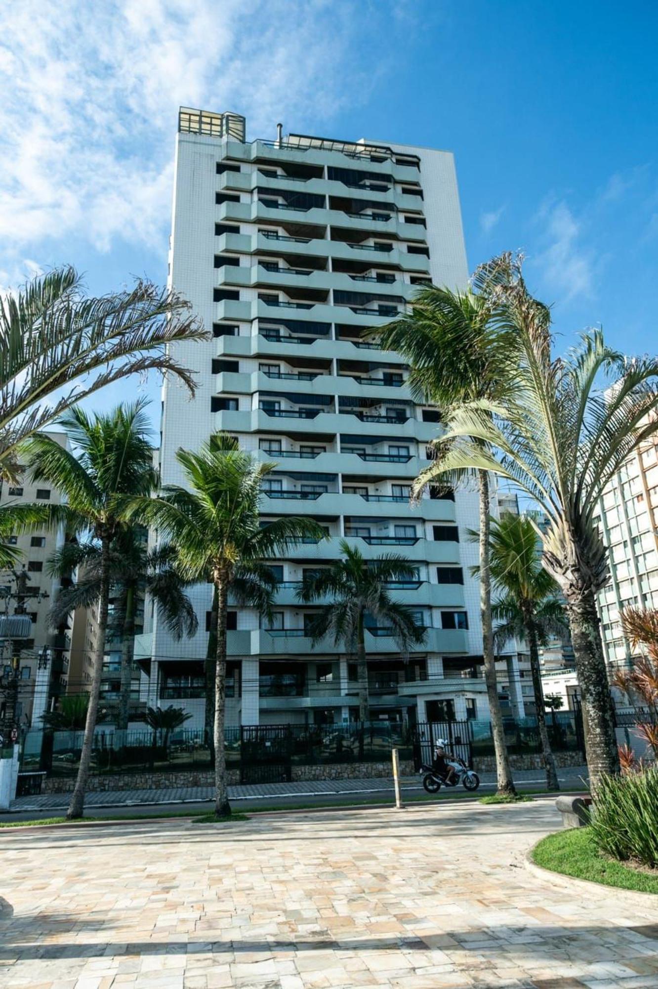 Frente Vista Mar Com Varanda Wi Fi 300Mbps E 10M Da Praia Da Tupi - Estacionamento Gratuito برايا جراندي المظهر الخارجي الصورة